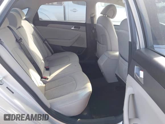 2015 Hyundai Sonata SE z VIN 5NPE24AF5FH065030, wystawiony jako IAAI lot #43596934 z przebiegiem 108 165 mil mil oraz . Historia ofert i sprzedaży dostępna na DreamBid. Obrazek 8.