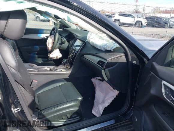 ✅ 2013 Cadillac ATS Luxury • VIN: 1G6AH5SX8D0133134 • Lot: 43644127. Listed on IAAI with 113,158 mi. Free auction sales archive from the USA and detailed vehicle history report at DreamBid. Image 5.