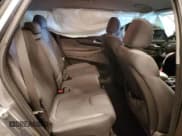 ✅ 2019 Hyundai Santa Fe SE • VIN: 5NMS2CAD3KH031283 • Lot: 38887963. Wystawiony na Copart z przebiegiem 57 939 mil. Bezpłatny archiwum sprzedaży aukcyjnych z USA i szczegółowy raport historii pojazdu na DreamBid. Zdjęcie 11.