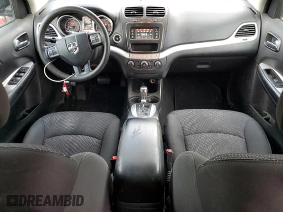 ✅ 2017 Dodge Journey SE • VIN: 3C4PDCAB5HT683039 • Лот: 92354905. Опубликован ранее на Copart с пробегом 187 718 миль. Бесплатный доступ к архиву аукционных продаж из США и подробный отчёт об истории автомобиля на DreamBid. Изображение 8.