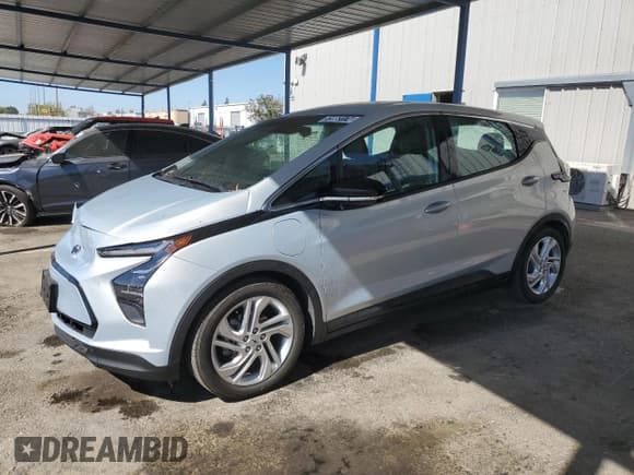 ✅ 2023 Chevrolet Bolt EV 1LT • VIN: 1G1FW6S02P4169165 • Lot: 73863174. Wystawiony na Copart z przebiegiem 20 600 mil. Bezpłatny archiwum sprzedaży aukcyjnych z USA i szczegółowy raport historii pojazdu na DreamBid. Zdjęcie 1.