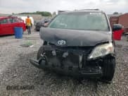 ✅ 2016 Toyota Sienna LE AAS • VIN: 5TDKK3DCXGS731552 • Лот: 70735965. Опубликован ранее на Copart с пробегом 140 410 миль. Бесплатный доступ к архиву аукционных продаж из США и подробный отчёт об истории автомобиля на DreamBid. Изображение 14.