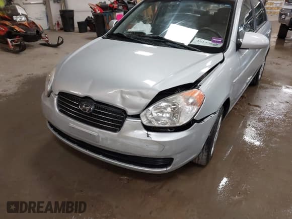 ✅ 2011 Hyundai Accent GLS • VIN: KMHCN4AC1BU605828 • Лот: 42129829. Опубликован ранее на IAAI с пробегом 154 224 миль. Бесплатный доступ к архиву аукционных продаж из США и подробный отчёт об истории автомобиля на DreamBid. Изображение 6.