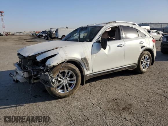 ✅ 2013 Infiniti FX • VIN: JN8CS1MU4DM140775 • Лот: 72224274. Опубликован ранее на Copart с пробегом Не указан. Бесплатный доступ к архиву аукционных продаж из США и подробный отчёт об истории автомобиля на DreamBid. Изображение 1.