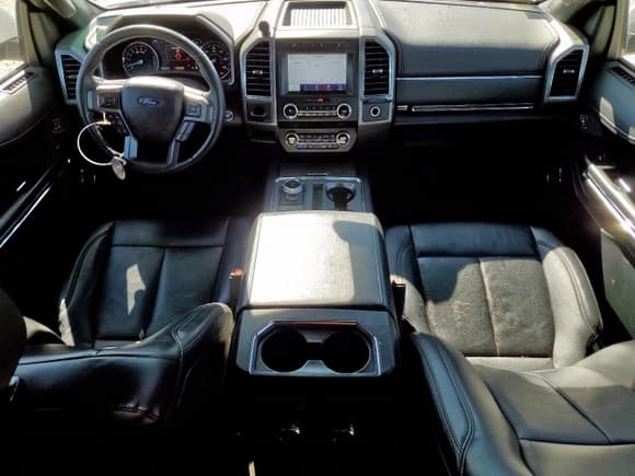 ✅ 2020 Ford Expedition Max XLT • VIN: 1FMJK1HT2LEA85946 • Lot: 90617725. Listed on Copart with 80,424 mi. Free auction sales archive from the USA and detailed vehicle history report at DreamBid. Image 8.