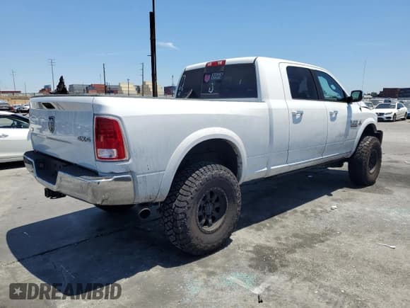 ✅ 2017 Ram 2500 Laramie • VIN: 3C6UR5NL1HG540401 • Lot: 64075325. Listed on Copart with 86,147 mi. Free auction sales archive from the USA and detailed vehicle history report at DreamBid. Image 3.