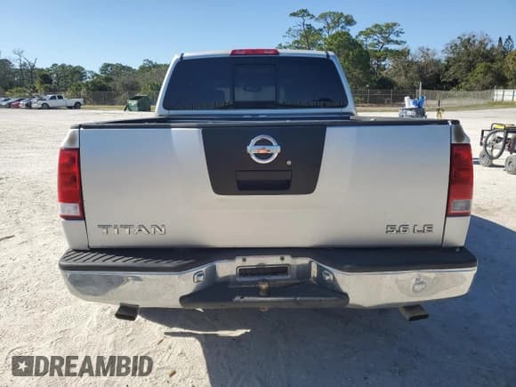 ✅ 2004 Nissan Titan XE • VIN: 1N6AA07A34N530422 • Лот: 87895725. Опубликован ранее на Copart с пробегом 209 182 миль. Бесплатный доступ к архиву аукционных продаж из США и подробный отчёт об истории автомобиля на DreamBid. Изображение 6.