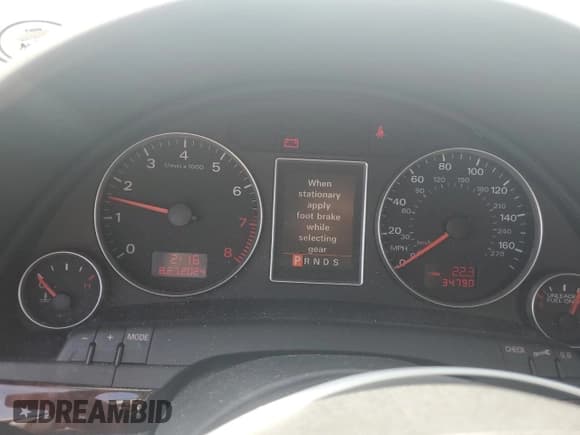 ✅ 2005 Audi A4 3.2L • VIN: WAUDG68E25A425282 • Lot: 69346994. Wystawiony na Copart z przebiegiem 34 790 mil. Bezpłatny archiwum sprzedaży aukcyjnych z USA i szczegółowy raport historii pojazdu na DreamBid. Zdjęcie 9.