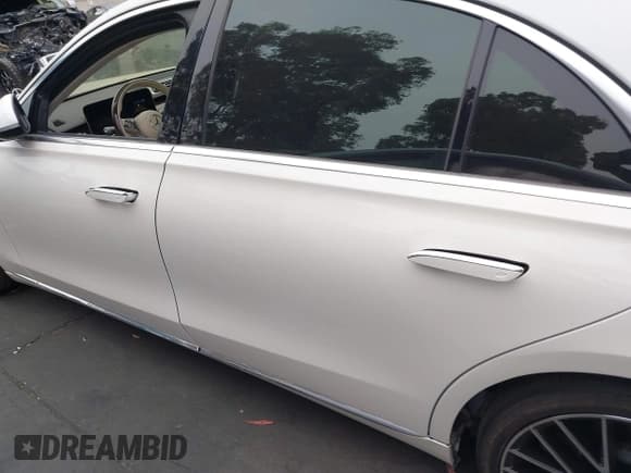 ✅ 2021 Mercedes-Benz S 580 • VIN: W1K6G7GB1MA042821 • Lot: 42730478. Listed on IAAI with 30,973 mi. Free auction sales archive from the USA and detailed vehicle history report at DreamBid. Image 15.