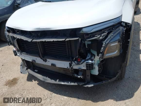 2025 Chevrolet Equinox FWD LT z VIN 3GNAXHEG0SL202337, wystawiony jako IAAI lot #42277056 z przebiegiem 16 429 mil mil oraz . Historia ofert i sprzedaży dostępna na DreamBid. Obrazek 6.