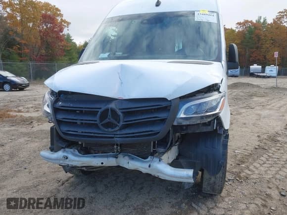 ✅ 2019 Mercedes-Benz Sprinter • VIN: WD3PF1CD5KP063455 • Лот: 43489414. Опубликован ранее на IAAI с пробегом 244 381 миль. Бесплатный доступ к архиву аукционных продаж из США и подробный отчёт об истории автомобиля на DreamBid. Изображение 6.