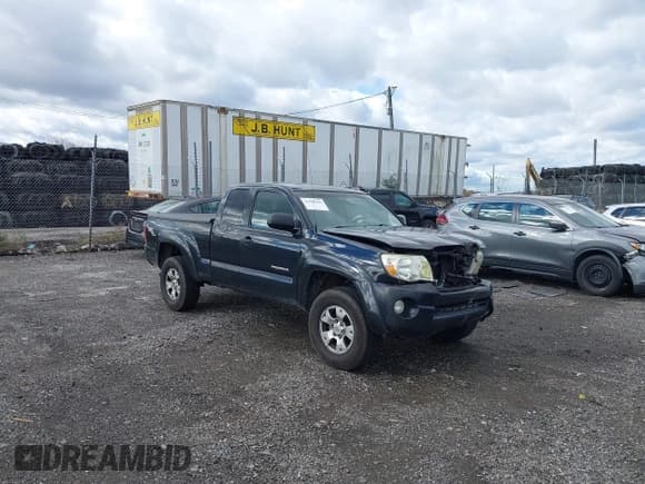 ✅ 2007 Toyota Tacoma • VIN: 5TEUU42N07Z379162 • Lot: 43583500. Wystawiony na IAAI z przebiegiem 326 113 mil. Bezpłatny archiwum sprzedaży aukcyjnych z USA i szczegółowy raport historii pojazdu na DreamBid. Zdjęcie 1.