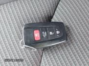 ✅ 2023 Toyota Highlander Hybrid LE • VIN: 5TDZARAH3PS526191 • Lot: 42212602. Listed on IAAI with 31,810 mi. Free auction sales archive from the USA and detailed vehicle history report at DreamBid. Image 11.