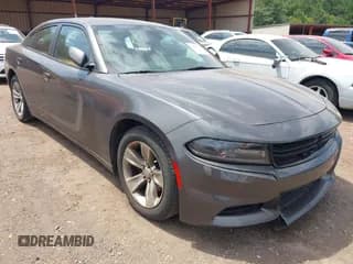 ✅ 2017 Dodge Charger SXT • VIN: 2C3CDXHG8HH569380 • Lot: 43003731. Wystawiony na IAAI z przebiegiem 253 949 mil. Bezpłatny archiwum sprzedaży aukcyjnych z USA i szczegółowy raport historii pojazdu na DreamBid. Zdjęcie 1.