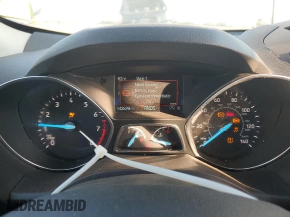 ✅ 2018 Ford Escape SE • VIN: 1FMCU9GD4JUB59107 • Lot: 91353235. Wystawiony na Copart z przebiegiem 43 529 mil. Bezpłatny archiwum sprzedaży aukcyjnych z USA i szczegółowy raport historii pojazdu na DreamBid. Zdjęcie 9.