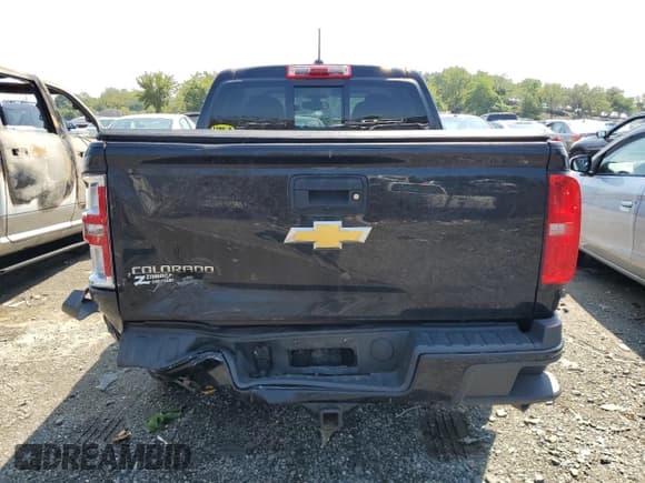 ✅ 2018 Chevrolet Colorado 4WD Z71 • VIN: 1GCPTDE19J1159156 • Лот: 68836254. Опубликован ранее на Copart с пробегом 174 408 миль. Бесплатный доступ к архиву аукционных продаж из США и подробный отчёт об истории автомобиля на DreamBid. Изображение 6.