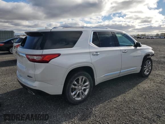 ✅ 2018 Chevrolet Traverse High Country • VIN: 1GNEVKKWXJJ250059 • Лот: 89818415. Опубликован ранее на Copart с пробегом 166 473 миль. Бесплатный доступ к архиву аукционных продаж из США и подробный отчёт об истории автомобиля на DreamBid. Изображение 3.