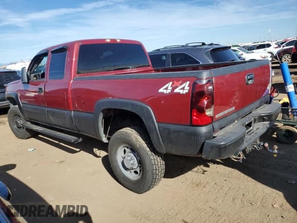 ✅ 2006 Chevrolet Silverado 2500HD Work Truck • VIN: 1GCHK29U76E112403 • Lot: 72586214. Wystawiony na Copart z przebiegiem 123 976 mil. Bezpłatny archiwum sprzedaży aukcyjnych z USA i szczegółowy raport historii pojazdu na DreamBid. Zdjęcie 2.