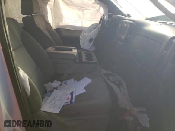 ✅ 2018 Chevrolet Silverado 1500 Work Truck • VIN: 1GCVKNEH1JZ327676 • Lot: 89623305. Wystawiony na Copart z przebiegiem 225 544 mil. Bezpłatny archiwum sprzedaży aukcyjnych z USA i szczegółowy raport historii pojazdu na DreamBid. Zdjęcie 7.