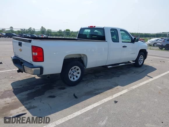 ✅ 2010 Chevrolet Silverado 1500 Work Truck • VIN: 1GCSCPE02AZ299084 • Lot: 42377285. Listed on IAAI with 75,320 mi. Free auction sales archive from the USA and detailed vehicle history report at DreamBid. Image 4.