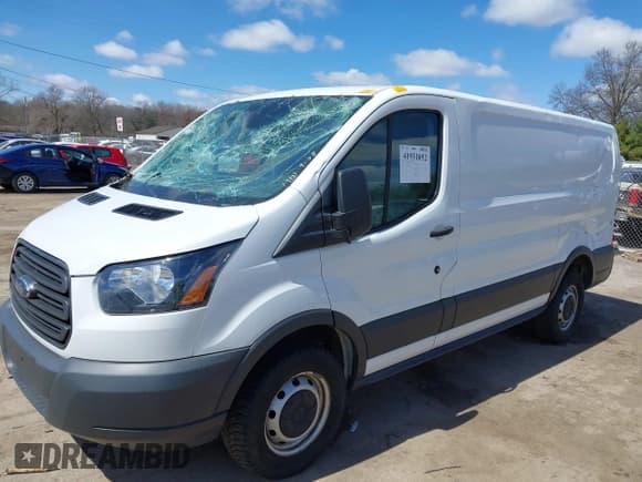 ✅ 2018 Ford Transit • VIN: 1FTYR1YM6JKA34729 • Лот: 41931052. Опубликован ранее на IAAI с пробегом 219 286 миль. Бесплатный доступ к архиву аукционных продаж из США и подробный отчёт об истории автомобиля на DreamBid. Изображение 6.