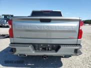 ✅ 2024 Chevrolet Silverado 1500 RST • VIN: 1GCUDEED9RZ261862 • Лот: 71526025. Опубликован ранее на Copart с пробегом 13 692 миль. Бесплатный доступ к архиву аукционных продаж из США и подробный отчёт об истории автомобиля на DreamBid. Изображение 6.