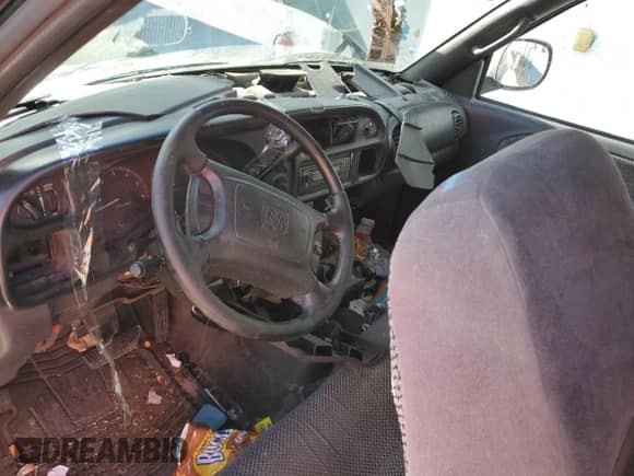 2001 Dodge 1500 с VIN 1B7HF13ZX1J570732, выставлен на аукционе Copart как лот 84479494 с пробегом Не указан миль и Списание • Salvage title. История ставок и продаж доступна на DreamBid. Изображение 8.