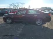 ✅ 2011 Lincoln MKZ • VIN: 3LNHL2GC2BR773380 • Lot: 43788378. Wystawiony na IAAI z przebiegiem 27 484 mil. Bezpłatny archiwum sprzedaży aukcyjnych z USA i szczegółowy raport historii pojazdu na DreamBid. Zdjęcie 14.