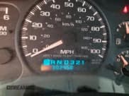 ✅ 2002 GMC Sierra 1500HD SLE • VIN: 1GTGC13U12F231628 • Лот: 48325315. Опубликован ранее на Copart с пробегом 302 458 миль. Бесплатный доступ к архиву аукционных продаж из США и подробный отчёт об истории автомобиля на DreamBid. Изображение 9.