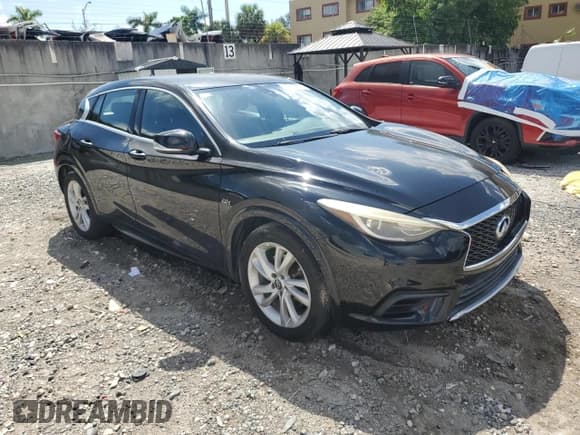 ✅ 2018 Infiniti QX30 Premium • VIN: SJKCH5CP3JA048841 • Lot: 80857375. Listed on Copart with 75,100 mi. Free auction sales archive from the USA and detailed vehicle history report at DreamBid. Image 4.