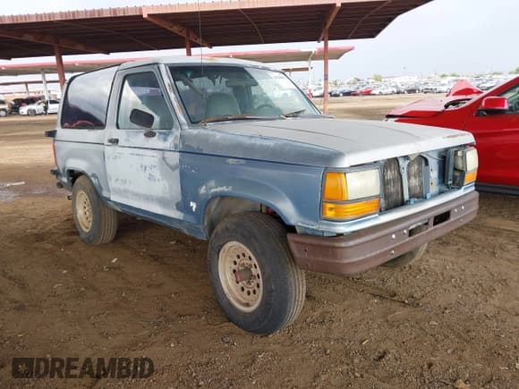 ✅ 1989 Ford Bronco • VIN: 1FMCU14T1KUB38892 • Lot: 43328607. Wystawiony na IAAI z przebiegiem 220 511 mil. Bezpłatny archiwum sprzedaży aukcyjnych z USA i szczegółowy raport historii pojazdu na DreamBid. Zdjęcie 1.
