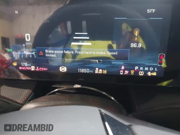 ✅ 2025 Chevrolet Equinox FWD RS • VIN: 3GNAXLEG9SL299427 • Lot: 43534525. Listed on IAAI with 11,850 mi. Free auction sales archive from the USA and detailed vehicle history report at DreamBid. Image 7.