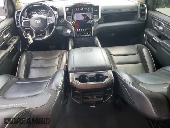 ✅ 2020 Ram 1500 Laramie • VIN: 1C6SRFJT3LN401390 • Lot: 70828025. Wystawiony na Copart z przebiegiem 132 906 mil. Bezpłatny archiwum sprzedaży aukcyjnych z USA i szczegółowy raport historii pojazdu na DreamBid. Zdjęcie 8.