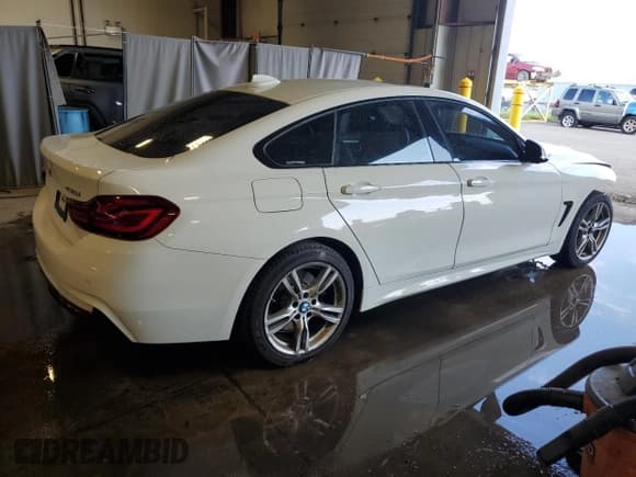 ✅ 2020 BMW 4 Series 430i xDrive • VIN: WBA4J3C06LBL11918 • Лот: 65548695. Опубликован ранее на Copart с пробегом 80 422 миль. Бесплатный доступ к архиву аукционных продаж из США и подробный отчёт об истории автомобиля на DreamBid. Изображение 3.