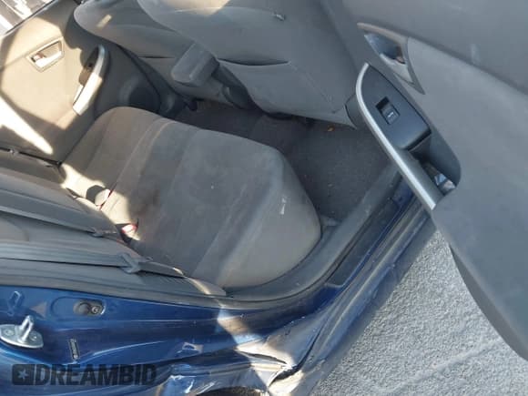 ✅ 2010 Toyota Prius IV • VIN: JTDKN3DU7A0083338 • Lot: 43697241. Listed on IAAI with 209,812 mi. Free auction sales archive from the USA and detailed vehicle history report at DreamBid. Image 8.