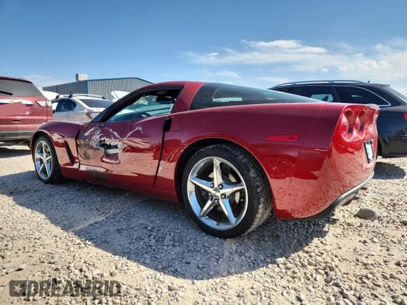 ✅ 2013 Chevrolet Corvette 1LT • VIN: 1G1YE2DW2D5108636 • Lot: 80752895. Listed on Copart with 8,714 mi. Free auction sales archive from the USA and detailed vehicle history report at DreamBid. Image 2.