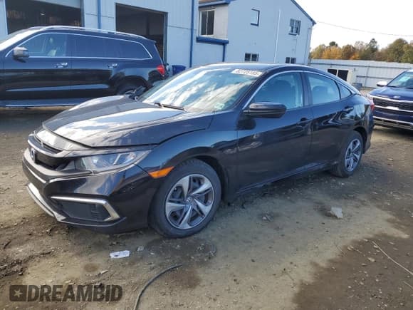 ✅ 2020 Honda Civic LX • VIN: 19XFC2F62LE213164 • Lot: 82725185. Wystawiony na Copart z przebiegiem 52 973 mil. Bezpłatny archiwum sprzedaży aukcyjnych z USA i szczegółowy raport historii pojazdu na DreamBid. Zdjęcie 1.