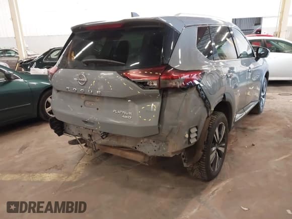 ✅ 2023 Nissan Rogue Platinum • VIN: JN8BT3DD0PW318839 • Lot: 41913984. Wystawiony na IAAI z przebiegiem 78 859 mil. Bezpłatny archiwum sprzedaży aukcyjnych z USA i szczegółowy raport historii pojazdu na DreamBid. Zdjęcie 20.