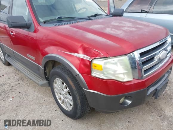 ✅ 2007 Ford Expedition XLT • VIN: 1FMFU15527LA97229 • Lot: 42654983. Listed on IAAI with 227,116 mi. Free auction sales archive from the USA and detailed vehicle history report at DreamBid. Image 6.