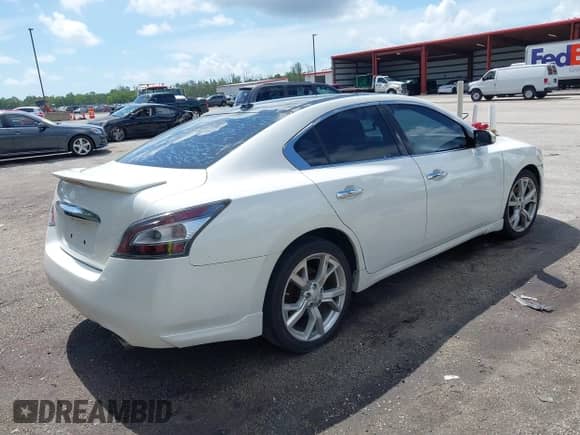 2013 Nissan Maxima SV с VIN 1N4AA5AP8DC834246, выставлен на аукционе IAAI как лот 42748006 с пробегом Не указан миль и . История ставок и продаж доступна на DreamBid. Изображение 4.