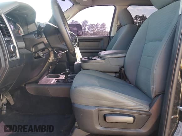 ✅ 2016 Ram 2500 Tradesman • VIN: 3C6UR5CL1GG298811 • Лот: 82041375. Опубликован ранее на Copart с пробегом 151 549 миль. Бесплатный доступ к архиву аукционных продаж из США и подробный отчёт об истории автомобиля на DreamBid. Изображение 7.