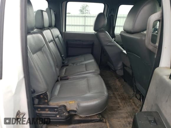 ✅ 2013 Ford F-250 XL • VIN: 1FT7W2A62DEA21517 • Лот: 52736775. Опубликован ранее на Copart с пробегом 358 423 миль. Бесплатный доступ к архиву аукционных продаж из США и подробный отчёт об истории автомобиля на DreamBid. Изображение 10.