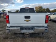 ✅ 2016 Chevrolet Silverado 2500HD LT • VIN: 1GC1KVE80GF147212 • Lot: 90301025. Wystawiony na Copart z przebiegiem 63 333 mil. Bezpłatny archiwum sprzedaży aukcyjnych z USA i szczegółowy raport historii pojazdu na DreamBid. Zdjęcie 6.