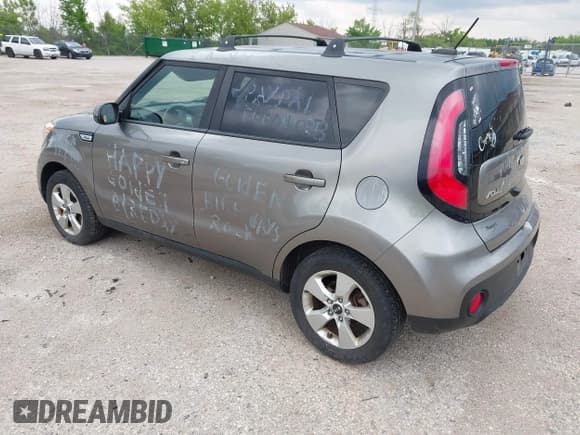 ✅ 2017 Kia Soul • VIN: KNDJN2A2XH7486594 • Lot: 42452050. Wystawiony na IAAI z przebiegiem 80 296 mil. Bezpłatny archiwum sprzedaży aukcyjnych z USA i szczegółowy raport historii pojazdu na DreamBid. Zdjęcie 3.
