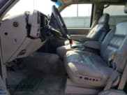 ✅ 1998 GMC Suburban • VIN: 3GKFK16R0WG502287 • Lot: 62323314. Listed on Copart with 181,638 mi. Free auction sales archive from the USA and detailed vehicle history report at DreamBid. Image 7.