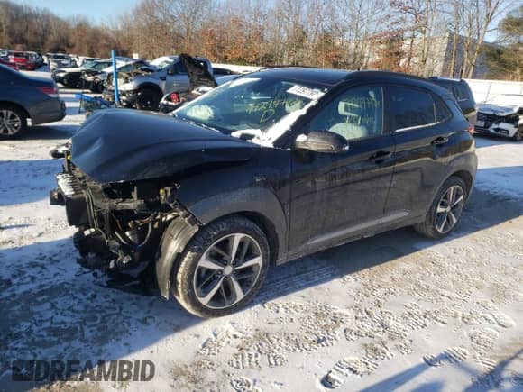 2020 Hyundai Kona Limited z VIN KM8K3CA53LU442369, wystawiony jako Copart lot #71297792 z przebiegiem 22 508 mil mil oraz . Historia ofert i sprzedaży dostępna na DreamBid. Obrazek 1.