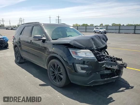 ✅ 2017 Ford Explorer XLT • VIN: 1FM5K8D81HGA05513 • Lot: 58761165. Wystawiony na Copart z przebiegiem 121 729 mil. Bezpłatny archiwum sprzedaży aukcyjnych z USA i szczegółowy raport historii pojazdu na DreamBid. Zdjęcie 14.