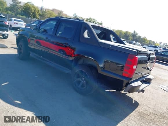 ✅ 2007 Chevrolet Avalanche LS • VIN: 3GNEC12J47G318676 • Lot: 43599352. Listed on IAAI with 162,933 mi. Free auction sales archive from the USA and detailed vehicle history report at DreamBid. Image 3.