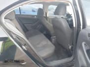 ✅ 2013 Volkswagen Jetta • VIN: 3VW2K7AJ3DM218677 • Lot: 43871709. Wystawiony na IAAI z przebiegiem 173 454 mil. Bezpłatny archiwum sprzedaży aukcyjnych z USA i szczegółowy raport historii pojazdu na DreamBid. Zdjęcie 8.