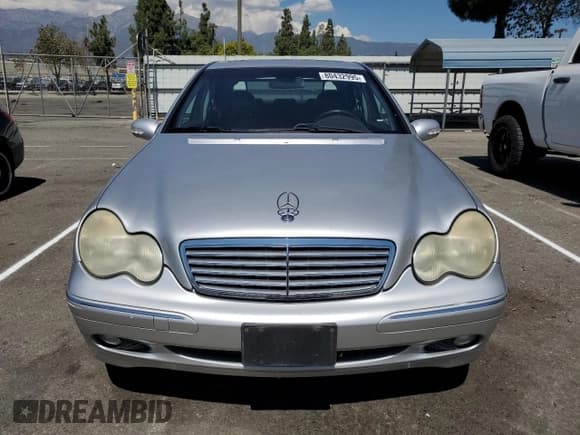 ✅ 2001 Mercedes-Benz C 230/260/280/320 • VIN: WDBRF61J41F099449 • Лот: 80432995. Опубликован ранее на Copart с пробегом Не указан. Бесплатный доступ к архиву аукционных продаж из США и подробный отчёт об истории автомобиля на DreamBid. Изображение 5.